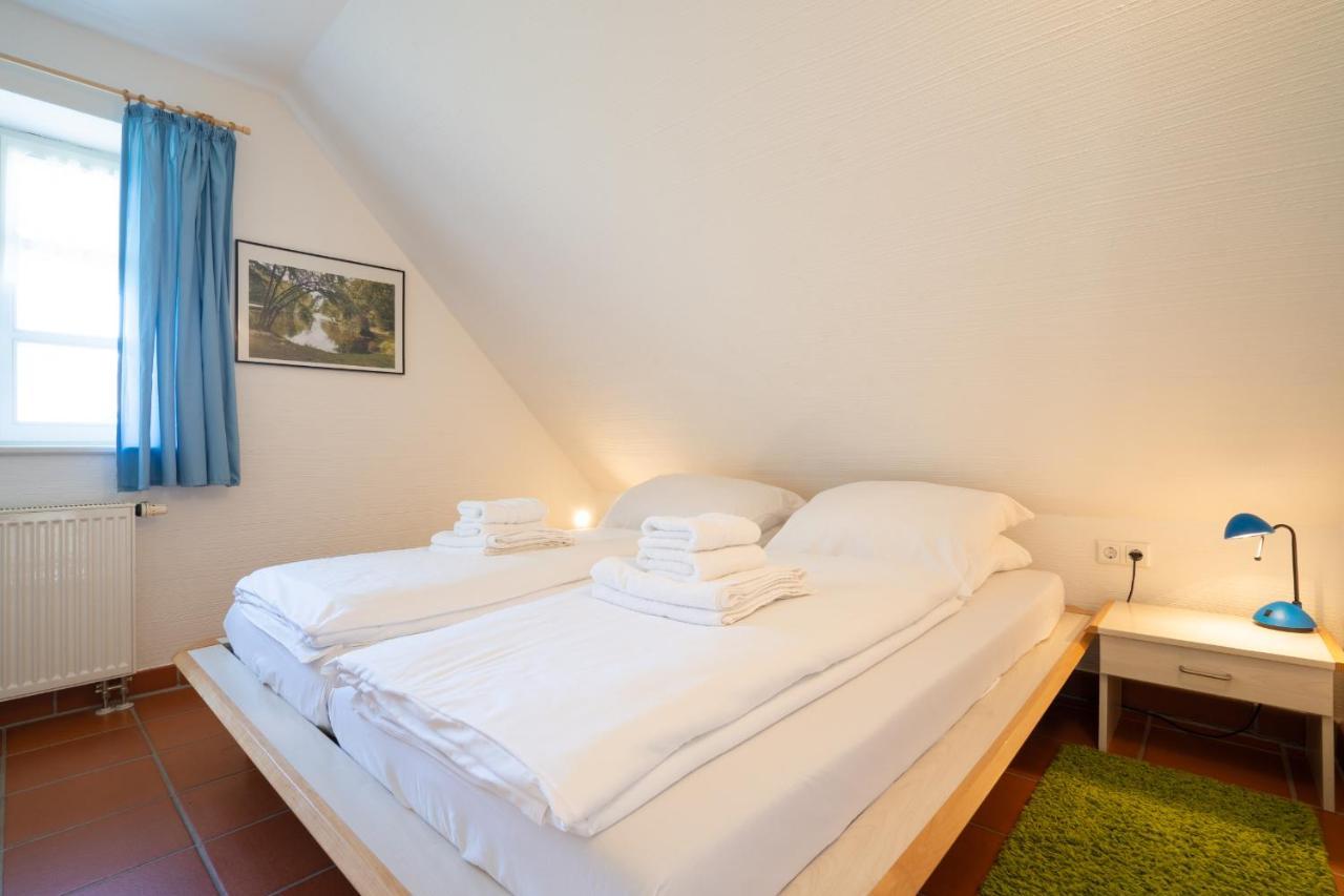 Feriendorf Rugana - Budget Appartement Mit 1 Schlafzimmer C40 Dranske Exteriör bild